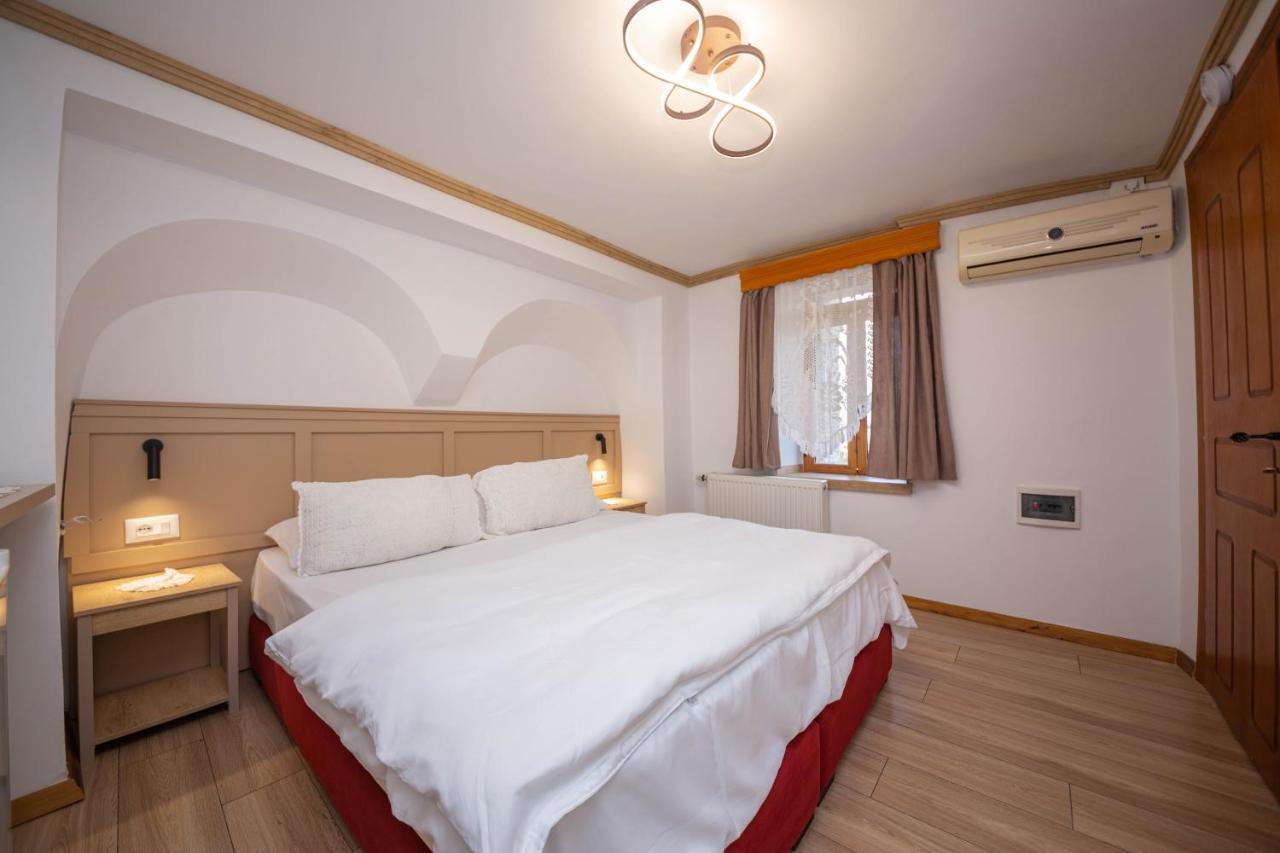 Gjirokastër Bed And Breakfast Kotoni מראה חיצוני תמונה