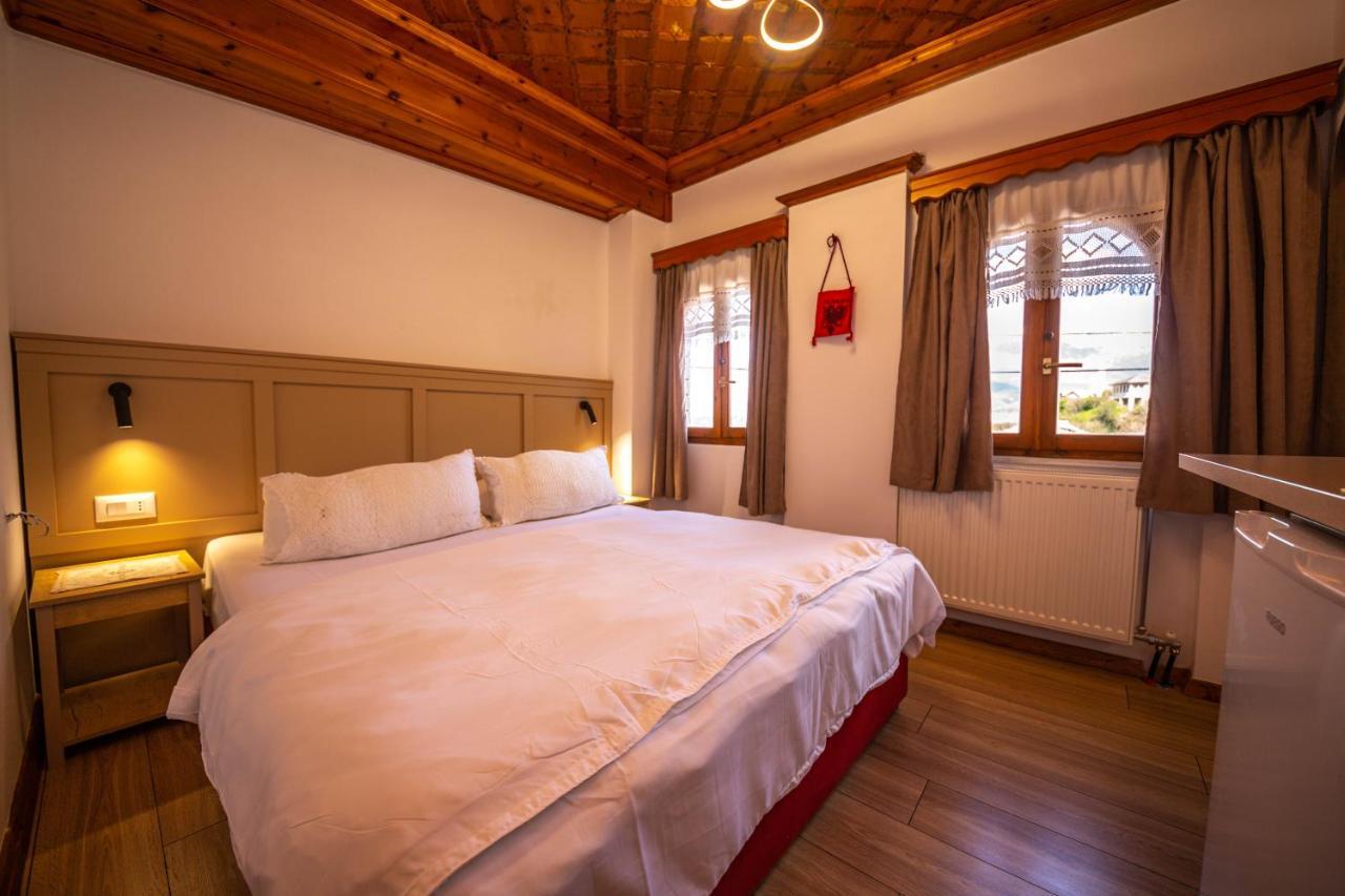 Gjirokastër Bed And Breakfast Kotoni מראה חיצוני תמונה
