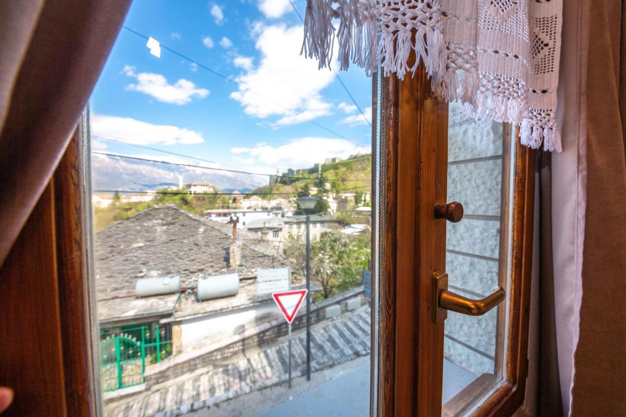 Gjirokastër Bed And Breakfast Kotoni מראה חיצוני תמונה