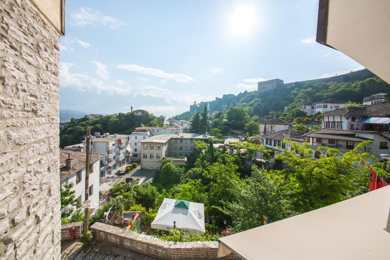 Gjirokastër Bed And Breakfast Kotoni מראה חיצוני תמונה